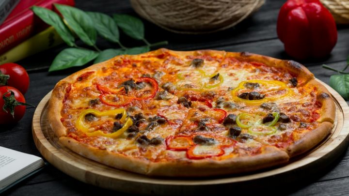 Receita de massa de pizza integral fácil